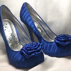 Naughty monkey Pinup